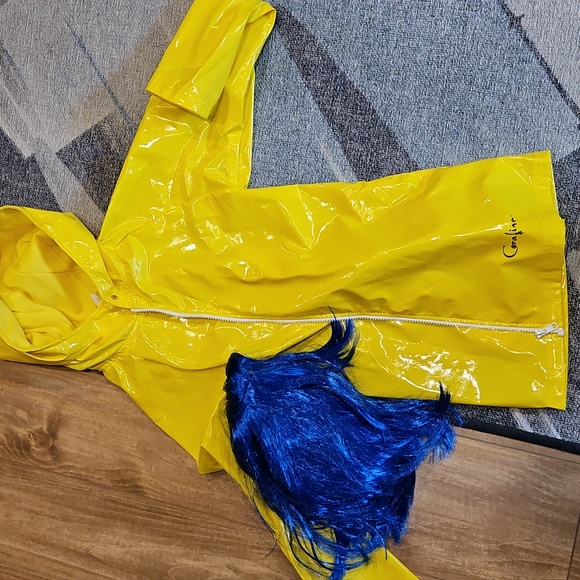 Coraline Jones Costume, Kids Large With Wig - Picture 3 of 4
